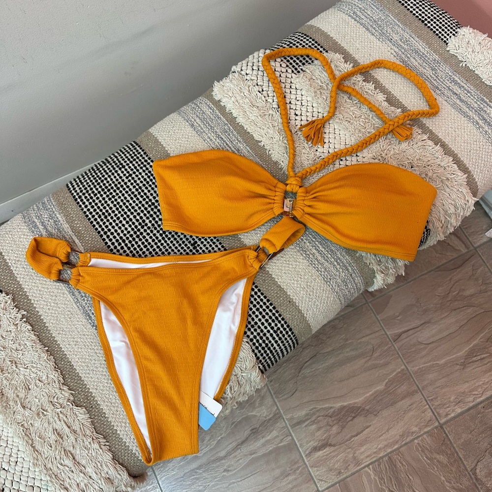 NWT Cupshe Vibrant Orange Bikini with Knot Accents